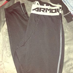 Under Armour compression pants🏃🏻‍♀️